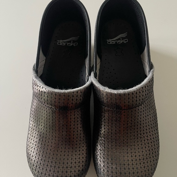 Dansko Professional Clogs Size 40 Bronze Metallic Textured Leather Slip On - Picture 2 of 6